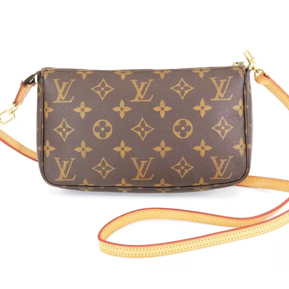 ❌❌SOLD❌❌Louis Vuitton Pochette Cross Body